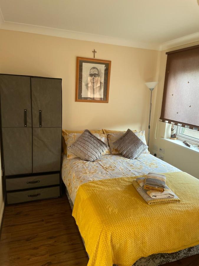 Bed and Breakfast Tisi Choice à Northfleet Extérieur photo